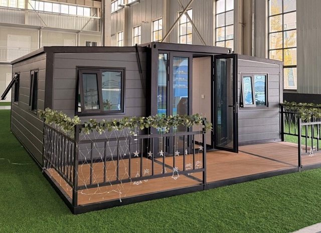 News and Articles 15 16-Witch model of container house should I order?