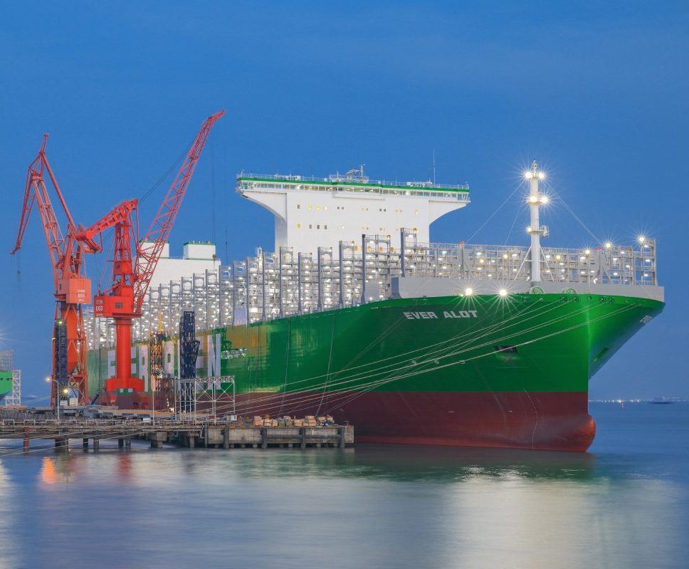 Landing maritime image